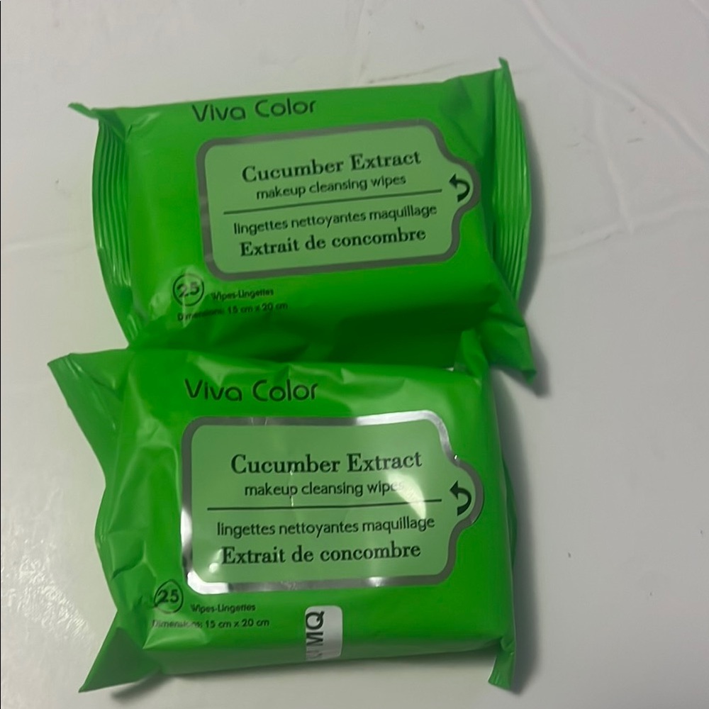 Green Makeup Remover Wipes‎